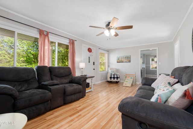 214 Wilson Avenue, Elizabethton, TN 37643