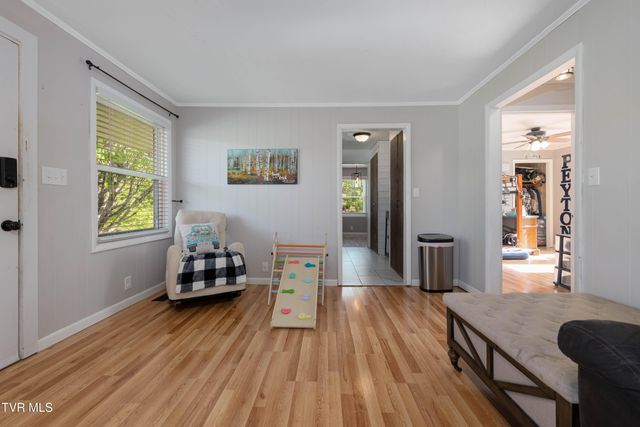 214 Wilson Avenue, Elizabethton, TN 37643