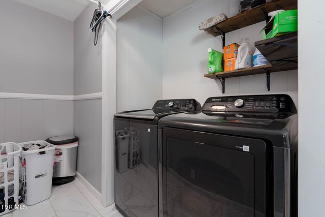 214 Wilson Avenue, Elizabethton, TN 37643