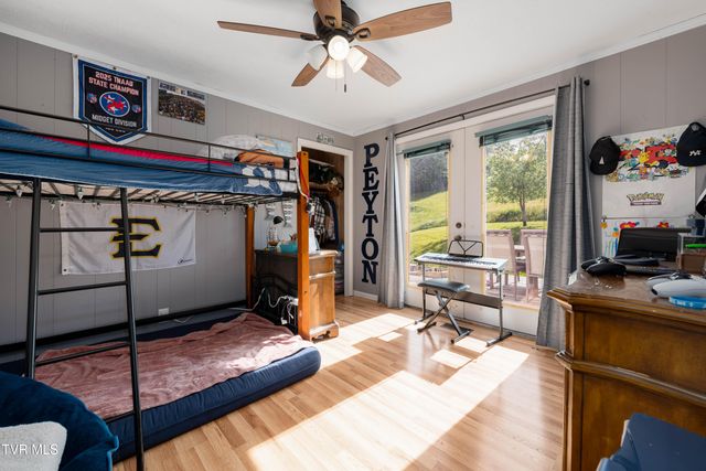 214 Wilson Avenue, Elizabethton, TN 37643