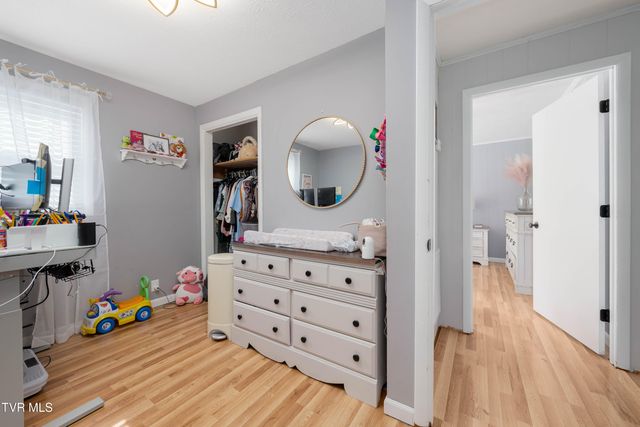 214 Wilson Avenue, Elizabethton, TN 37643