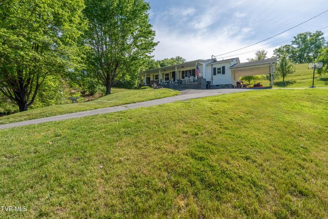 214 Wilson Avenue, Elizabethton, TN 37643
