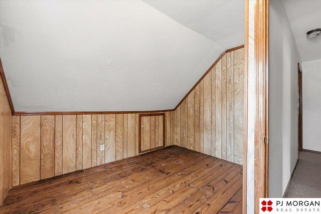 4402 pierce Street, Omaha, NE 68105