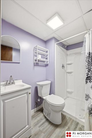 4402 pierce Street, Omaha, NE 68105