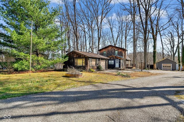 4003 Crouse Court, Poland, IN 47868