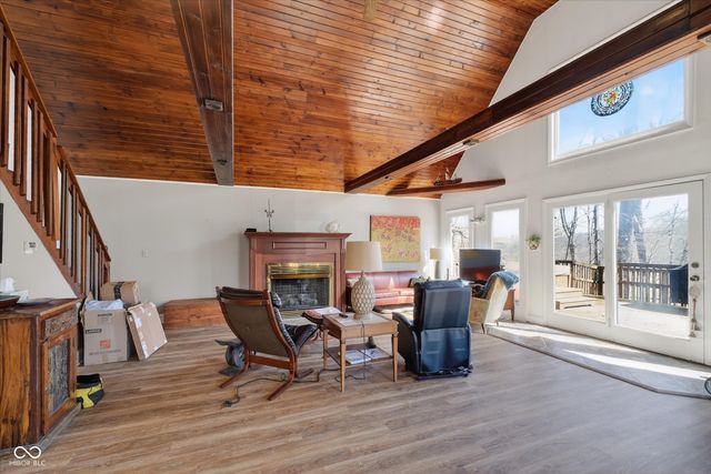 4003 Crouse Court, Poland, IN 47868