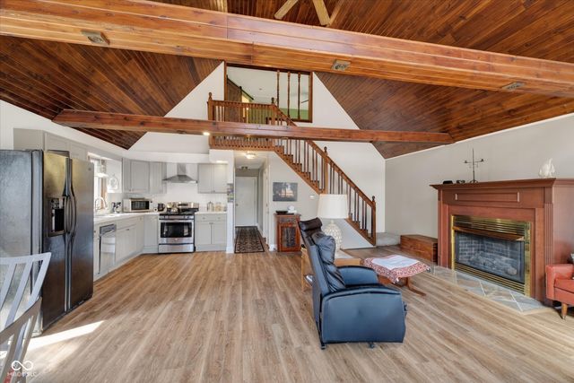 4003 Crouse Court, Poland, IN 47868