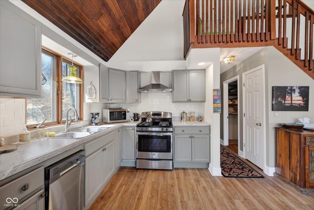 4003 Crouse Court, Poland, IN 47868