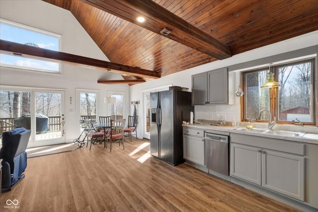 4003 Crouse Court, Poland, IN 47868