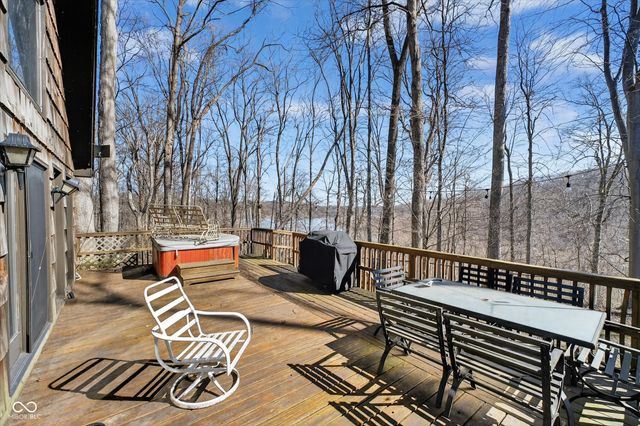 4003 Crouse Court, Poland, IN 47868