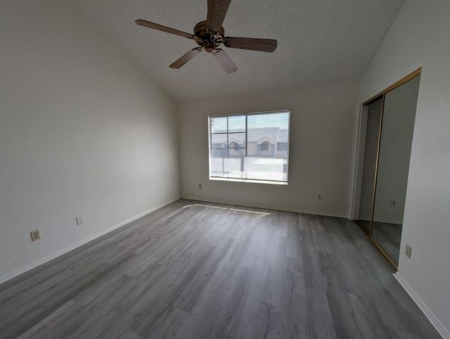 7801 N 44th Drive Unit 1028, Glendale, AZ 85301