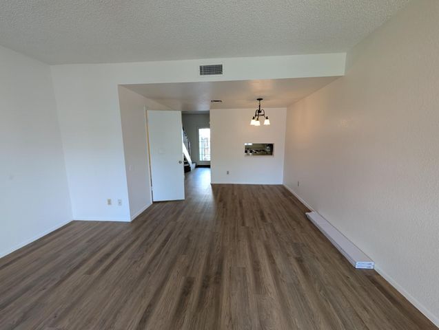 7801 N 44th Drive Unit 1028, Glendale, AZ 85301