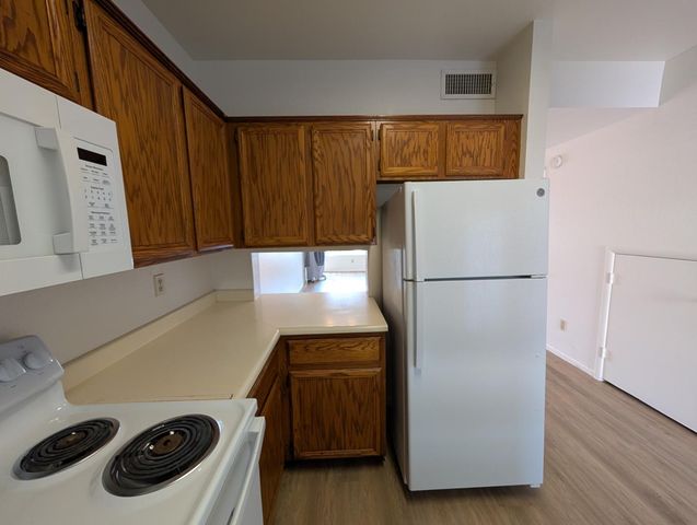 7801 N 44th Drive Unit 1028, Glendale, AZ 85301