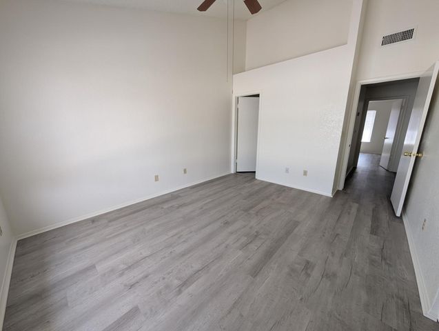 7801 N 44th Drive Unit 1028, Glendale, AZ 85301