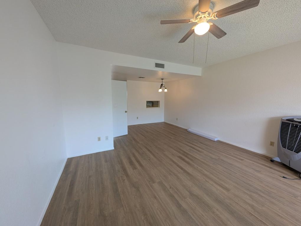 7801 N 44th Drive Unit 1028, Glendale, AZ 85301