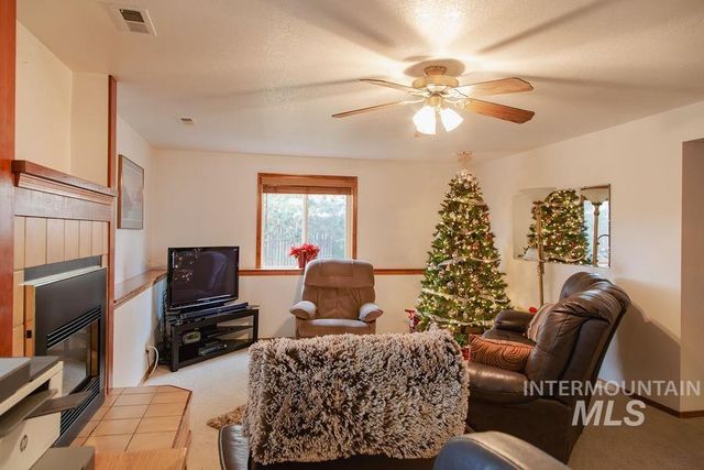 2661 W Janelle St, Meridian, ID 83646