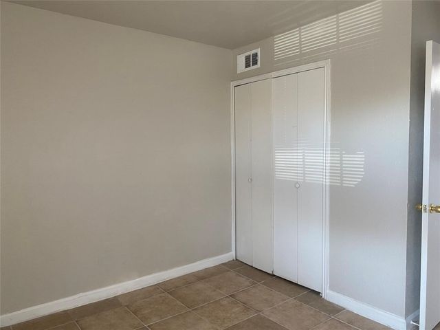 2425 Limestone Drive, Arlington, TX 76014