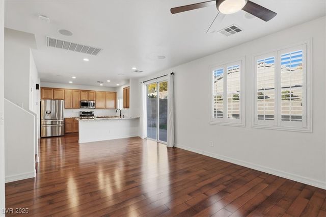 10448 Britton Hill Avenue, Las Vegas, NV 89129