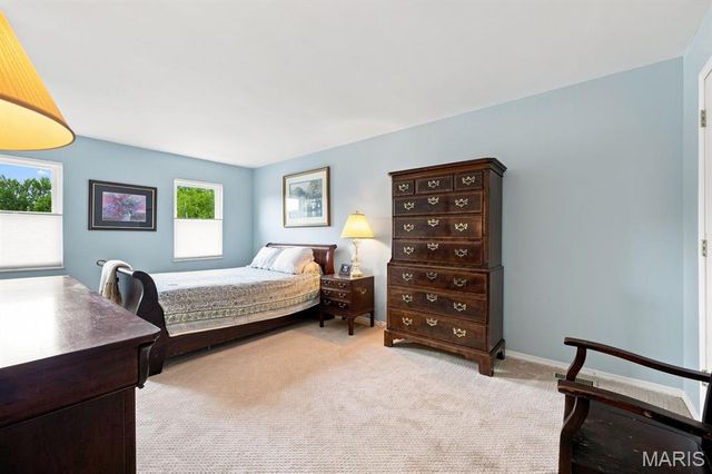 12777 Hazenmore Drive, St Louis, MO 63146