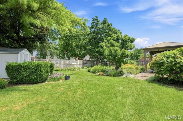 12777 Hazenmore Drive, St Louis, MO 63146
