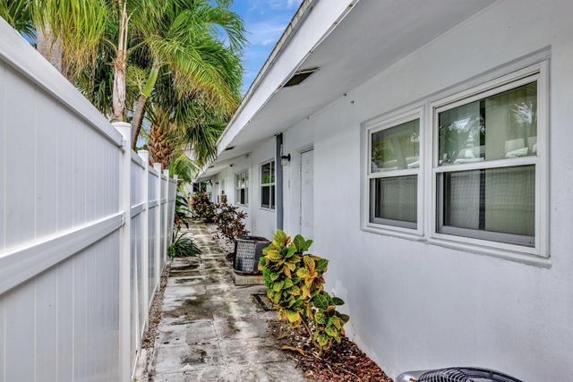 4548 N Ocean 2, Lauderdale-By-The-Sea # 2, Fort Lauderdale, FL 33313