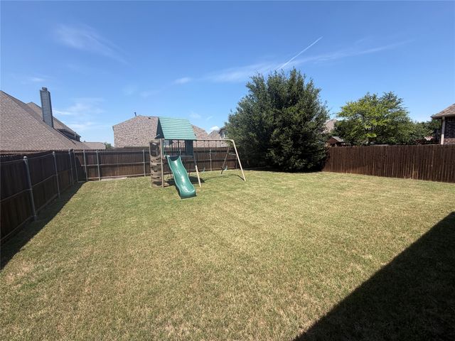 10700 Lariat Trail Drive, Mckinney, TX 75072