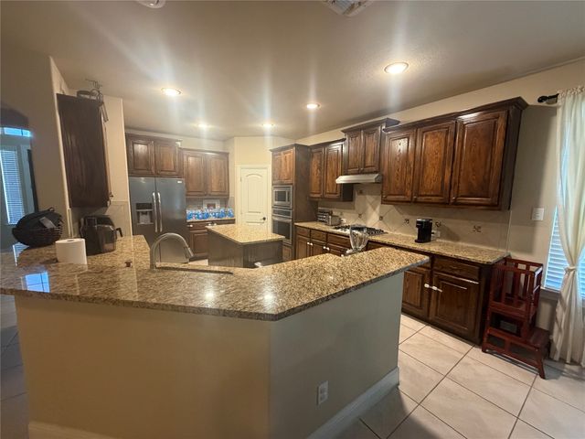 10700 Lariat Trail Drive, Mckinney, TX 75072