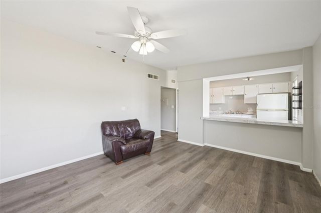 1010 N PEBBLE BEACH BOULEVARD, Sun City Center, FL 33573