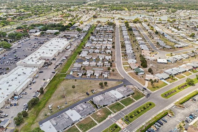 1010 N PEBBLE BEACH BOULEVARD, Sun City Center, FL 33573