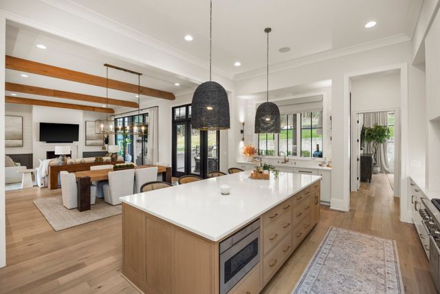 8135 Heirloom Blvd, College Grove, TN 37046