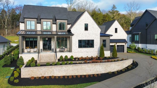 8135 Heirloom Blvd, College Grove, TN 37046