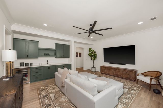 8135 Heirloom Blvd, College Grove, TN 37046