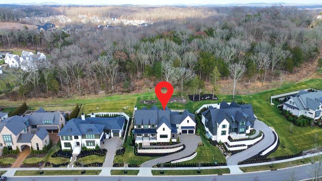 8135 Heirloom Blvd, College Grove, TN 37046