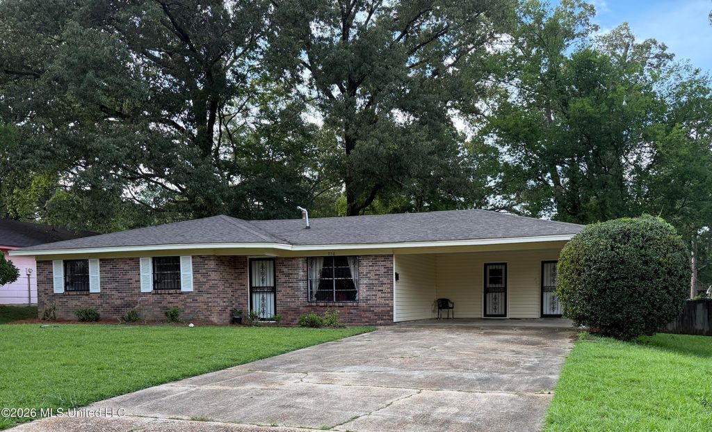 958 Watkins Place, Jackson, MS 39206