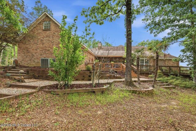 10500 Lebanon Pinegrove Road, Terry, MS 39170