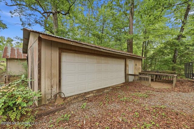 10500 Lebanon Pinegrove Road, Terry, MS 39170