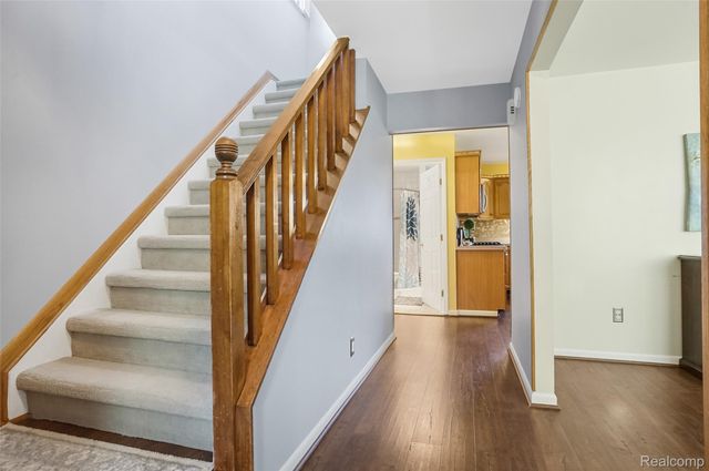 310 Browning Drive, Howell, MI 48843