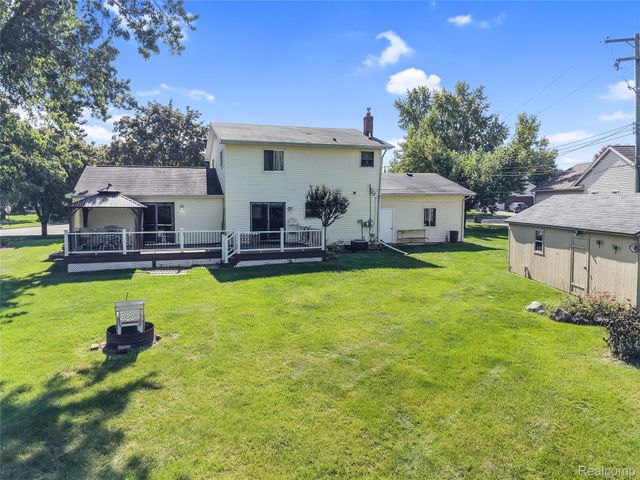 310 Browning Drive, Howell, MI 48843
