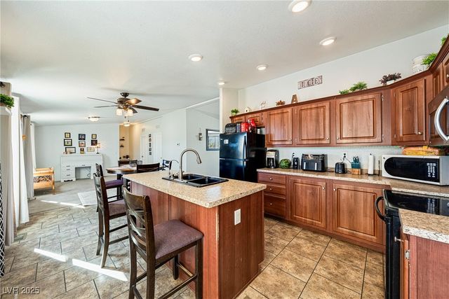 2281 Ambler Way, Pahrump, NV 89060