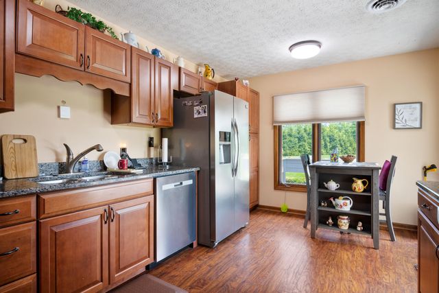 2395 Giles DR, Christiansburg, VA 24073