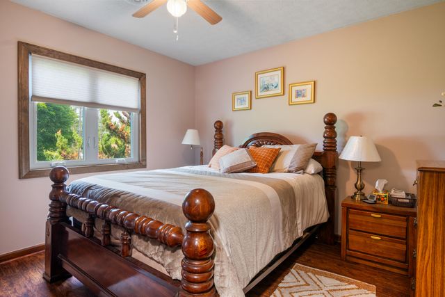2395 Giles DR, Christiansburg, VA 24073