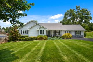 2395 Giles DR, Christiansburg, VA 24073