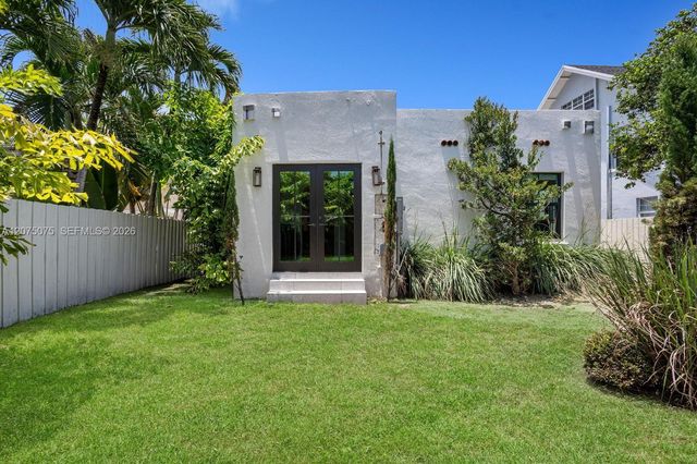 1424 SW 11th Street, Miami, FL 33135