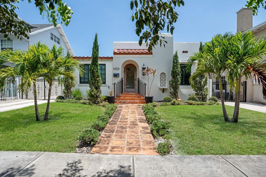 1424 SW 11th Street, Miami, FL 33135
