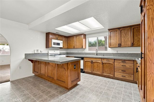 402 S Harvard Street, Hemet, CA 92543