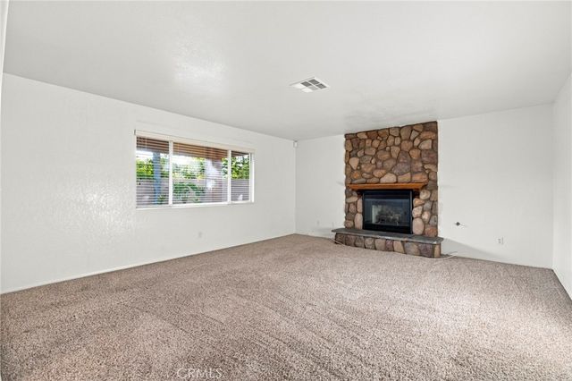 402 S Harvard Street, Hemet, CA 92543