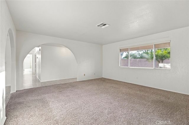 402 S Harvard Street, Hemet, CA 92543
