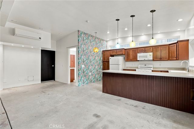 402 S Harvard Street, Hemet, CA 92543
