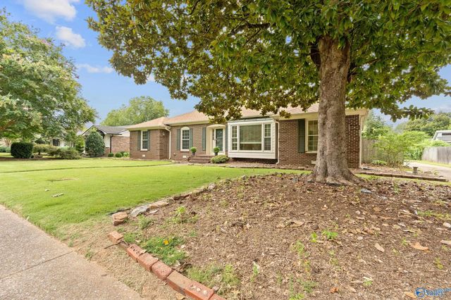 10202 Melanie Drive SE, Huntsville, AL 35803