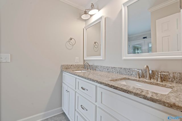 10202 Melanie Drive SE, Huntsville, AL 35803